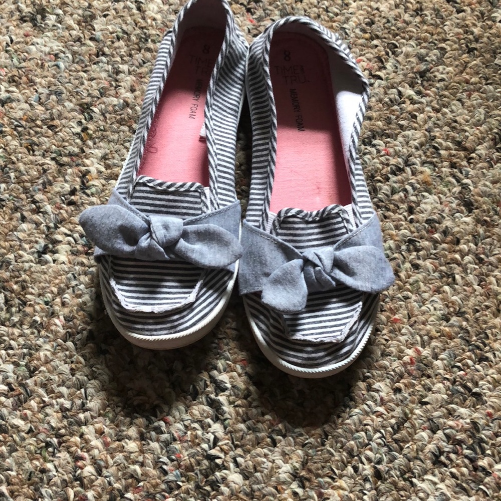 Bow shoes